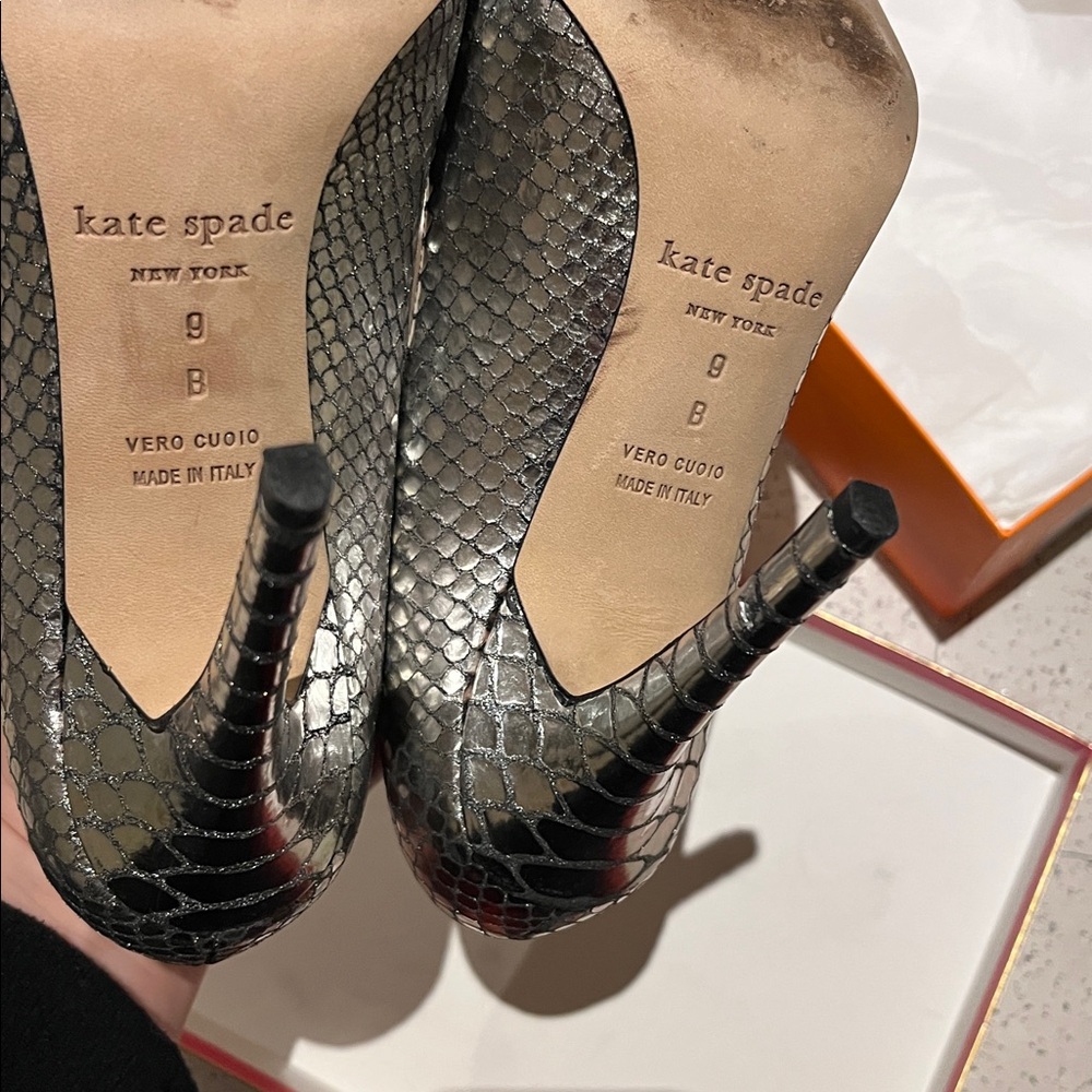 Kate Spade New York Lollipop Pumps-Pewter-made in Italy Metallic Silver Heels- 9 - Picture 8 of 15